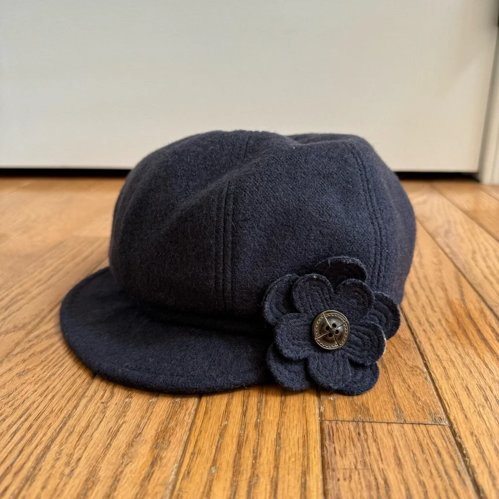 C.C Black Hat Classic Accessories - Picture 1 of 3